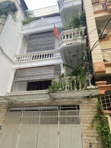 Nhà cho thuê tại phố Trần Đại Nghĩa, 82m2, ngõ ô tô, nhà mới, giá 20tr/th. LH 0984962807