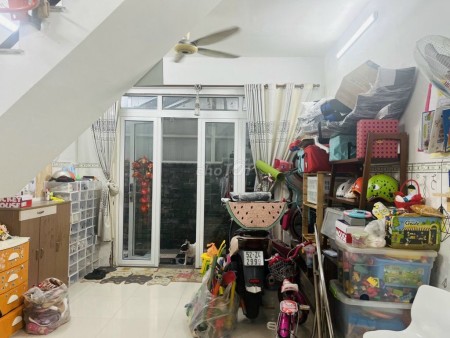 Cho thuê nhà nguyên căn Lý Chiêu Hoàng, Q6 để lại toàn bộ nội thất, giá 12tr