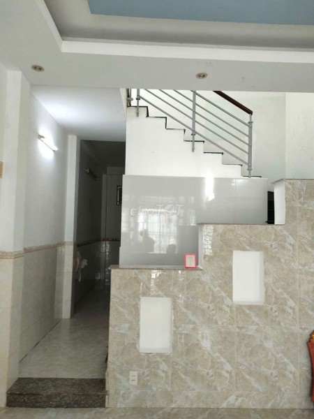 Nhà nguyên căn cho thuê giá rẻ mới sơn sửa