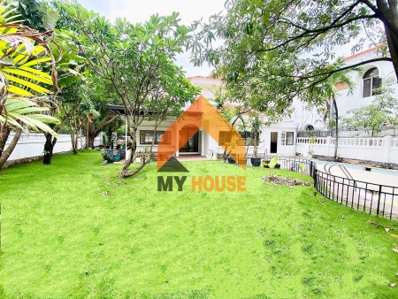 Quận 2 cho thuê một căn Villa siêu rộng, sân vườn xanh mát vô cùng thoải mái, 500m2, 4 phòng ngủ, 5 toilet