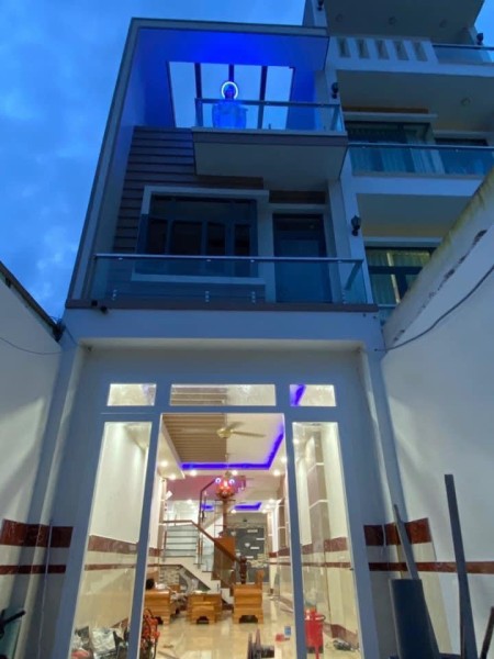 12 triệu/tháng có căn nhà nguyên căn mặt tiền siêu đẹp Q9, 4PN + 3WC