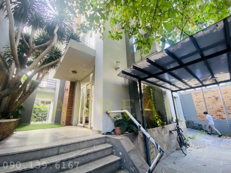 Căn biệt thự khu Thảo Điền cho thuê diện tích 300m2 - hiện đại, đủ nội thất - sân rộng, 300m2, 5 phòng ngủ, 5 toilet