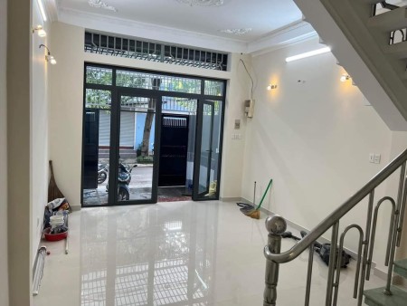 Nhà hẻm xe hơi cho thuê giá hạt dẻ 16tr/th đường Lê Quang Định, Bình Thạnh.