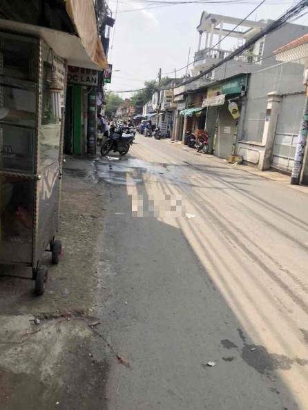 Trống căn 4.5 x 10m, 1 trệt 2PN nằm mặt tiền Yên Đỗ Bình Thạnh cho thuê