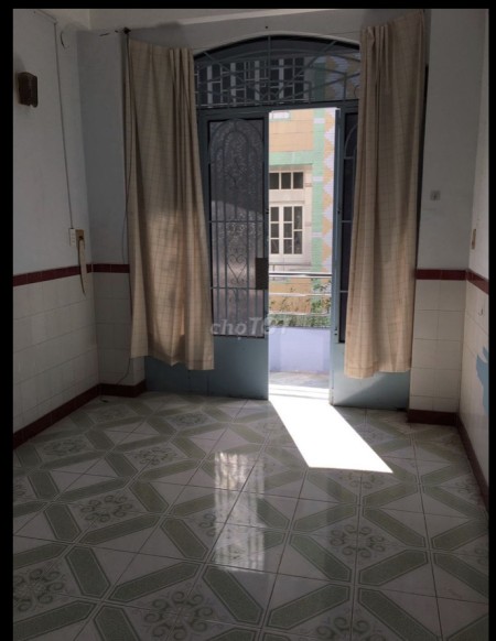 Nhà hẻm quận 8 cho thuê có 6 phòng ngủ rộng 36m2