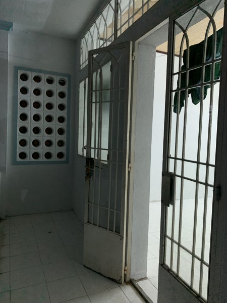 Trống căn nhà hẻm 78m2 - 3PN đường Nguyễn Kiệm cho thuê 10 triệu/tháng