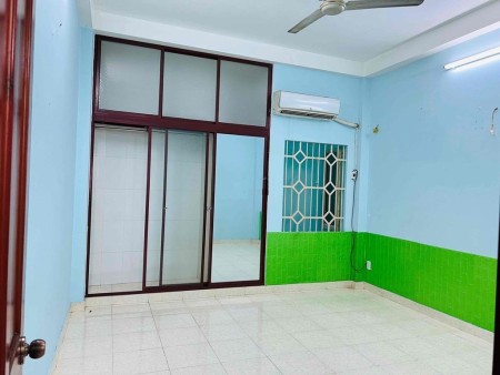 Nhà nguyên căn cho thuê - 4 phòng ngủ 3 phòng vệ sinh, diện tích sử dụng lên đên 170m2