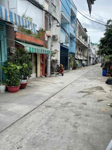 Nhà cho thuê 52m2, 9tr/th tại hẻm 413 lê văn quới