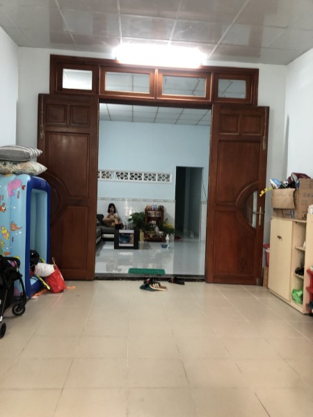 Nhà 4m x 20m đầy đủ nội thất gần ngã 3 Cây Trâm cho thuê giá 15 triệu đồng