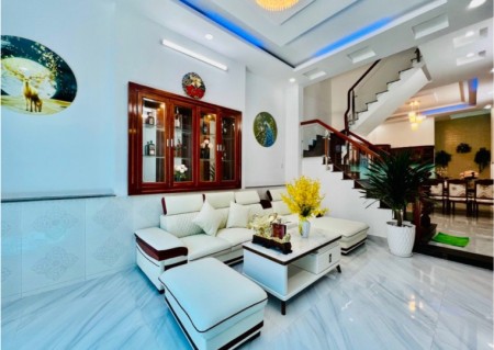 Thời gian nào trong năm sẽ thuê được nhà nguyên căn Gò Vấp giá rẻ?