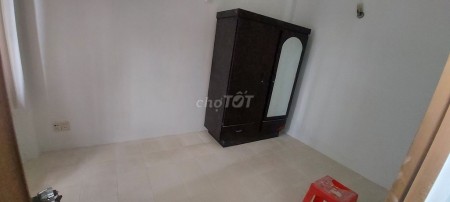 10tr/th nhà 80m2, 3PN, 3WC, còn mới, hẻm xe hơi cho thuê đường Lê Văn Sỹ, Q3