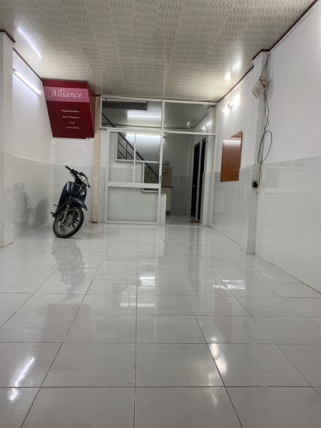 Nhà thuê 2PN, có máy lạnh, 10tr/th đường Ngô Đức Kế, Bình Thạnh