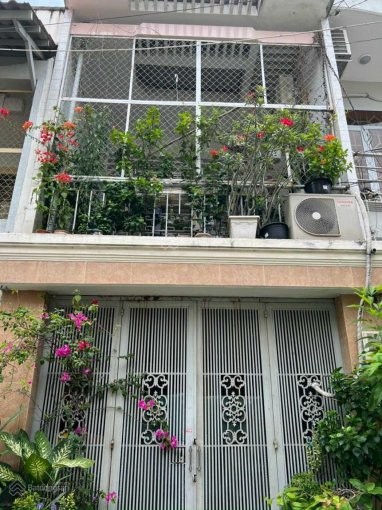 Đường Ngô Tất Tố, Bình Thạnh nhà thuê 56m2, 2t, 2PN, hxh, giá 14 tr/th