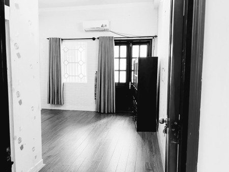 Cho thuê căn 4m x 20m, đầy đủ nt có thể kinh doanh, ở gia đình, nhóm sinh viên đều được