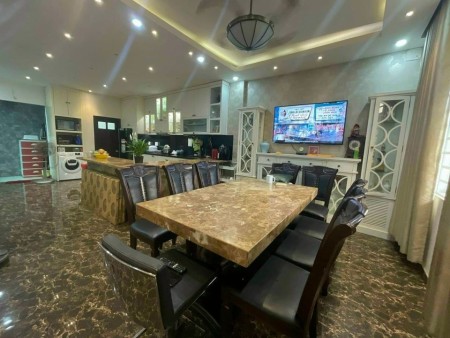 35tr/th nhà thuê đường oto, dt 130m2, 3PN, tiện kinh doanh