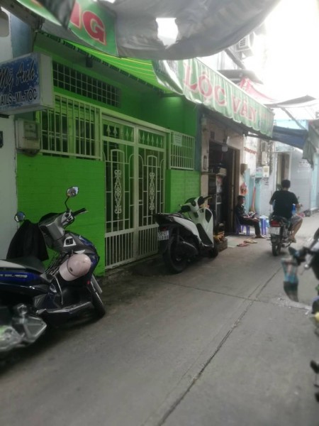 Nhà nguyên căn đường Tôn Đản, P8, Q4, 67m2, 2PN, WC, giá 8 tr/th