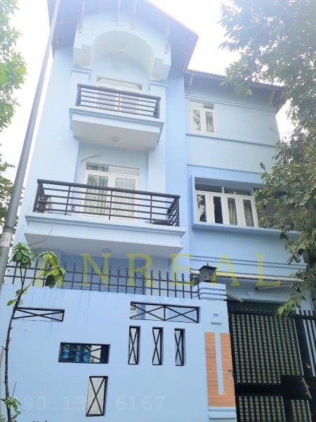 Cho Thuê Villa 28 triệu đồng/tháng nằm gần sông Sài Gòn 10x15m, full nt