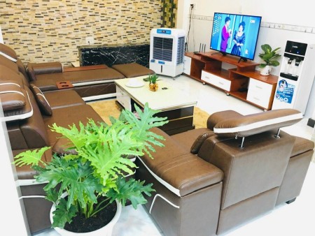 Nhà hxh giá 15.5tr/th, dt 66m2, 3PN, cho thuê gần trường học.