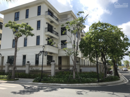 Biệt thự khu Ba Son cho thuê căn 325m2, mt đường, giá 160 tr/th