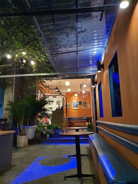 Trống căn nhà 5x15m cần cho thuê 55tr/th, 1 trệt 3 lầu sẵn nội thất cà phê như hình