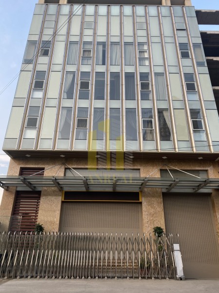 Tòa nhà 7 lầu dt 1900m2, cho thuê làm văn phòng giá 400tr/th