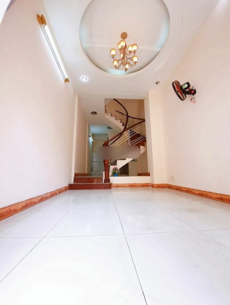 Nhà 2 tầng cho thuê 157m2, 2PN, giá 12tr/th, tại Bình Thạnh