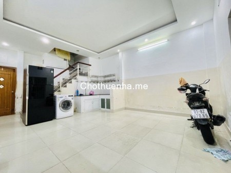 Cho thuê nhà DTSD 90m2, 1 trệt 1 lầu, đủ nội thất - ngụ hẻm 623 CMT8, gần CV Lê Thị Riêng