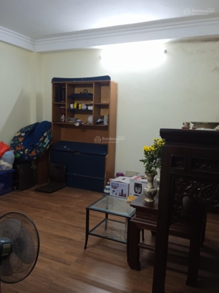 Nhà mới nguyên căn nt sịn sò, 56m2, 4PN, 3WC, giá 11tr/th tại đường Kim Ngưu, HN