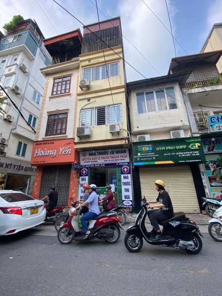 Nhà mặt tiền 173 Phố Doãn Kế Thiện, Cầu Giấy cần cho thuê 32tr/th, có đồ dùng nội thất