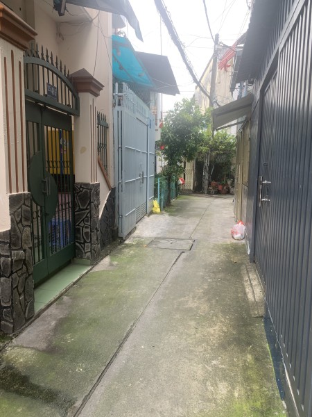 Cho thuê nhà nguyên căn hẻm ba gác Lê Văn Sỹ P13 Phú Nhuận 13 triệu 4 phòng