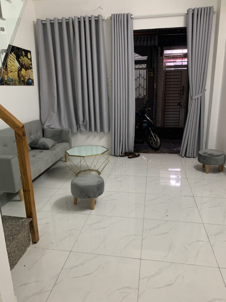 Cho thuê nhà hẻm đẹp 3.6 x 7m, tháng 10 tr/th nằm ở Thích Quảng Đức, Phú Nhuận