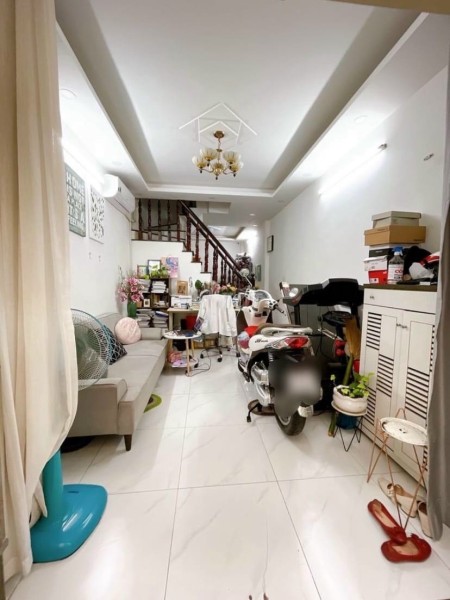 Nhà hẻm 3m, 21m2, 2pn, có máy lạnh, giá thuê 10 tr/th mt đường Hoàng Hoa Thám, BT