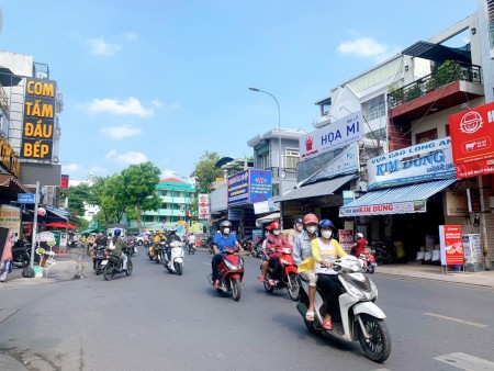 Nhà mặt tiền 4x18m cho thuê 32tr/th, đường Tân Hương, gần Chợ Tân Hương