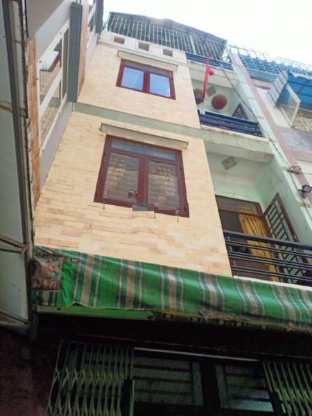 Trống căn 1 trệt 2 lầu, 4PN, 140m2 cần cho thuê 12tr/th tại đường Tân Hải, quận Tân Bình