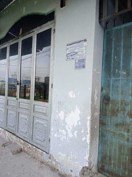 Nhà nguyên căn cấp 4 cho thuê 72m2, pn, wc, giá chỉ 3.5 tr/th