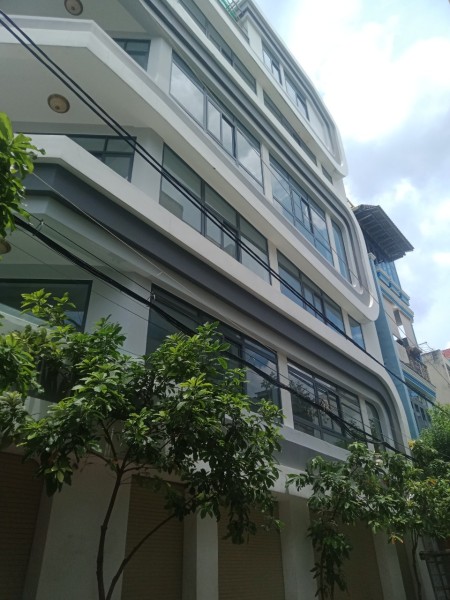 Nhà 300m2, 5pn, 2 mặt tiền đường Ni Sư Huỳnh Liên cho thuê 50tr/th, 300m2, 5 phòng ngủ, 5 toilet