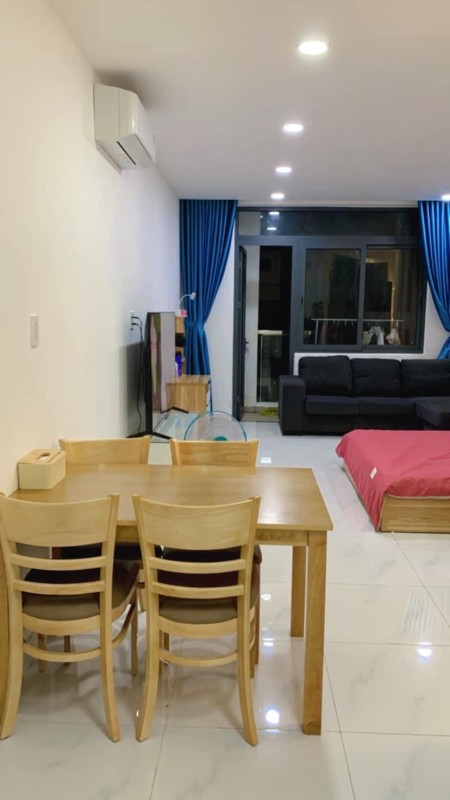 Nhà HXH ( ô tô 2 chiếc né nhau được) ở Sư Vạn Hạnh, Phường 4, Quận 10.