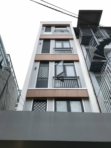 Nguyên căn chà bá MT Xô Viết nghệ tĩnh P21 Bình thạnh 2 chiều 10PN 5WC Giá 49 triệu/tháng, 90m2, 10 phòng ngủ, 5 toilet