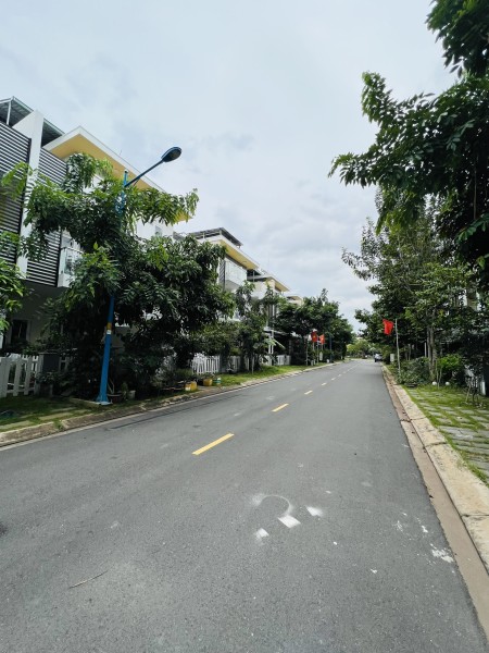Đi đến slide 8