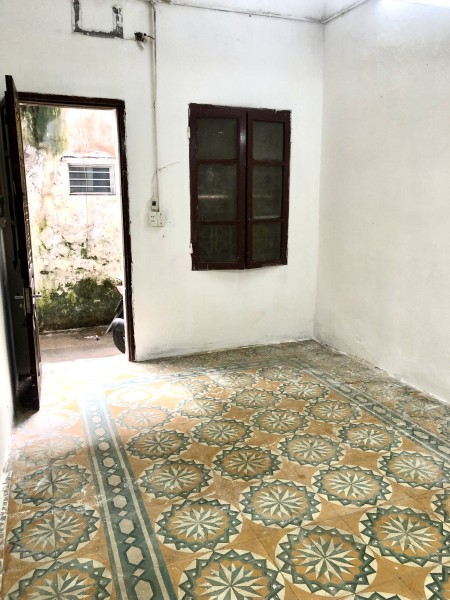 Cho thuê nhà số 10 ngách 7 ngõ chùa liên phái khu an ninh, giá tốt, 30m2, 1 phòng ngủ, 1 toilet