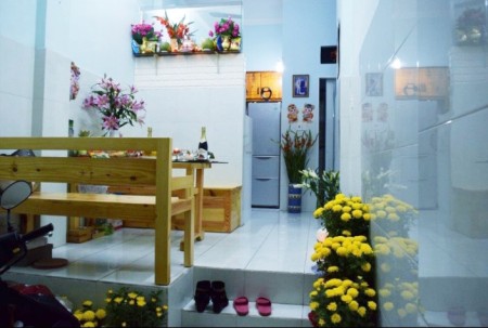 Nguyên căn sạch đẹp Q1 trệt, lầu 78m2 đủ tiện nghi 16t, 78m2, 3 phòng ngủ, 2 toilet