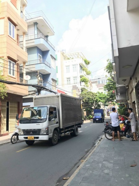 Cho thuê nhà Mặt Tiền đường Phường 1, Phú Nhuận, 1 trệt 2 lầu giá 15tr, 35m2, 2 phòng ngủ, 2 toilet