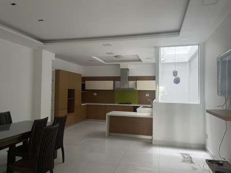 Cho thuê nhà mặt tiền Trương Công Định, Quận Tân Bình, DT: 5.1m x 22m