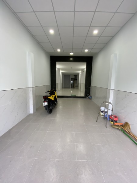 Nhà nguyên căn mặt tiền cần cho thuê ngay tại quận Gò Vấp, tiền thuê nhà 45 triệu/tháng, 80m2, 6 phòng ngủ, 6 toilet