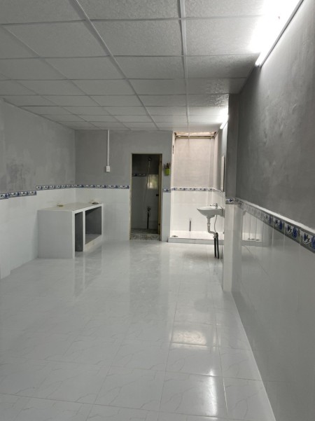 Cho thuê nhà nguyên căn cấp 4 Quận 7 khu an ninh, giá tốt, 72m2, , 1 toilet