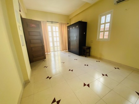 Cho thuê nhà hẻm xe hơi Sư Vạn Hạnh, ngang 4 dài 20m, lh 0903939378