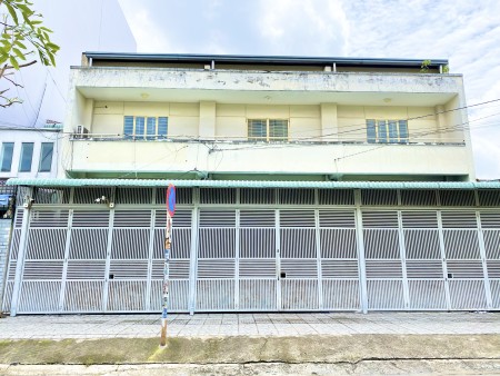 Cho thuê nhà 2 lầu 15x20 gần Lottee Mart Quận 7