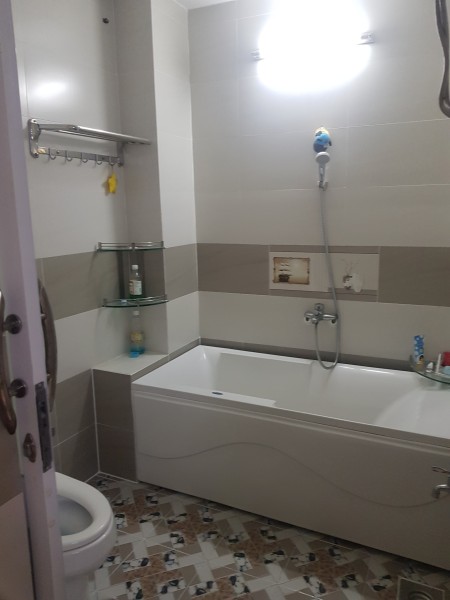 Cho thuê nhà HXH CMT8, P5, TB, nhà 3T còn mới, ở kết hợp KD, giá 14tr