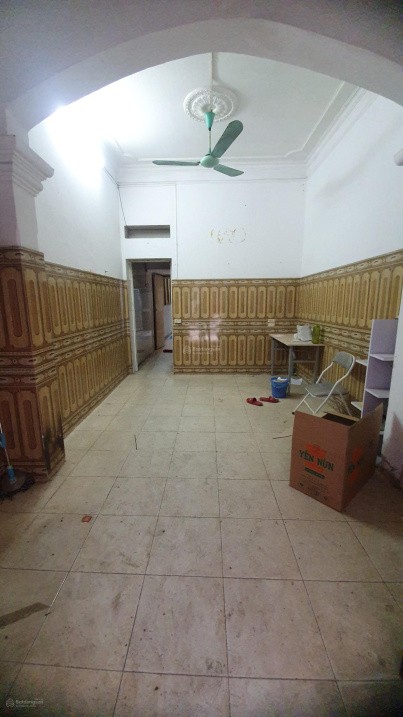 Nhà ngõ 168 cho thuê dt 55m2, 3t, kinh doanh, giá thuê 13 tr/th