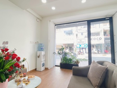 Cho thuê nhà MT CMT8 4m x 15m, giá 30tr/th kinh doanh đa ngành nghề